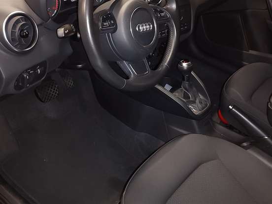 AUDI-A1-1.4 TFSI SPORTBACK AMBITION 16V 185CV GASOLINA 4P AUTOMÁTICO AUDI-A1-2012