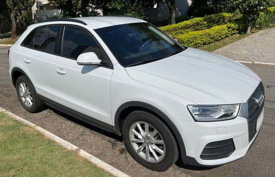 AUDI-Q3-2018