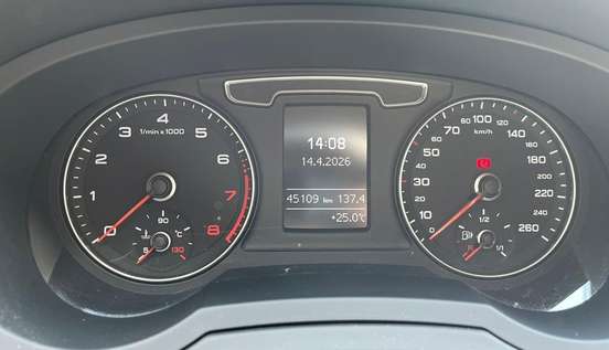 AUDI-Q3-2018