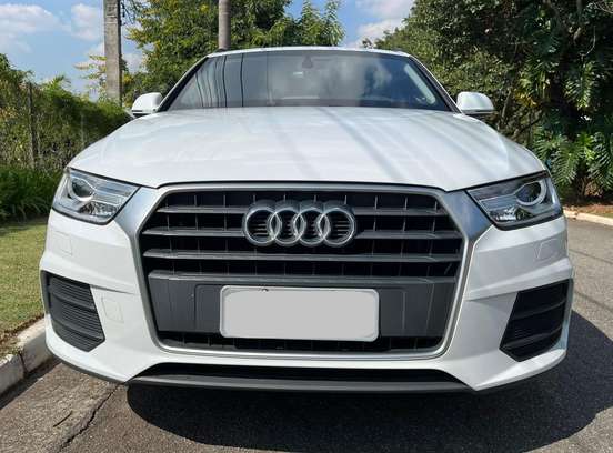 AUDI-Q3-2018