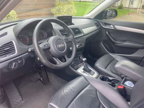 AUDI-Q3-2015