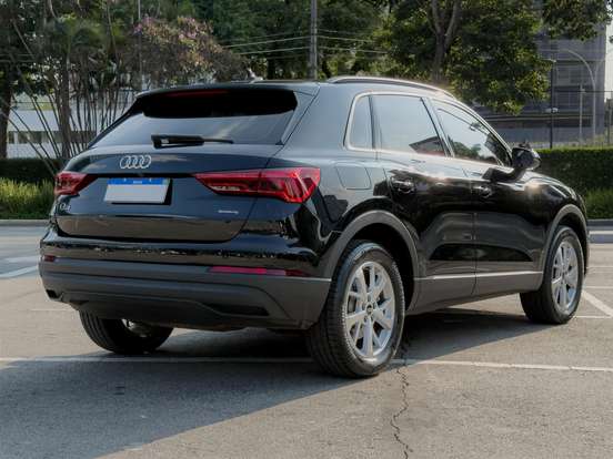 AUDI-Q3-2.0 40 TFSI GASOLINA PRESTIGE QUATTRO TIPTRONIC AUDI-Q3-2023