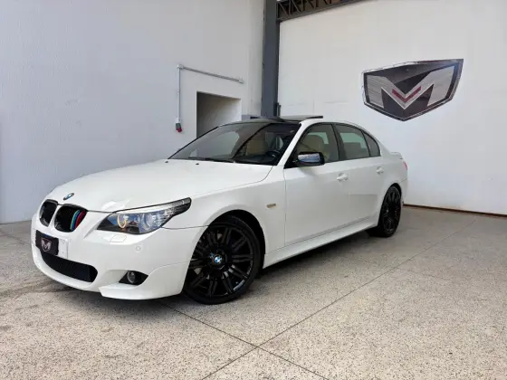 BMW 550i 4.8 SPORT SEDAN V8 32V GASOLINA 4P AUTOMÁTICO