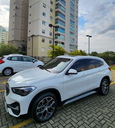 BMW-X1-2021