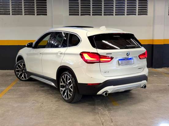 BMW-X1-2.0 16V TURBO ACTIVEFLEX SDRIVE20I X-LINE PLUS 4P AUTOMÁTICO BMW-X1-2022