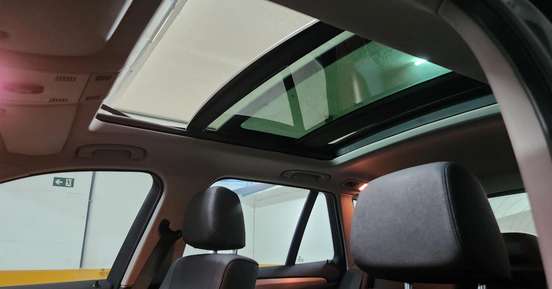 BMW-X1-2012