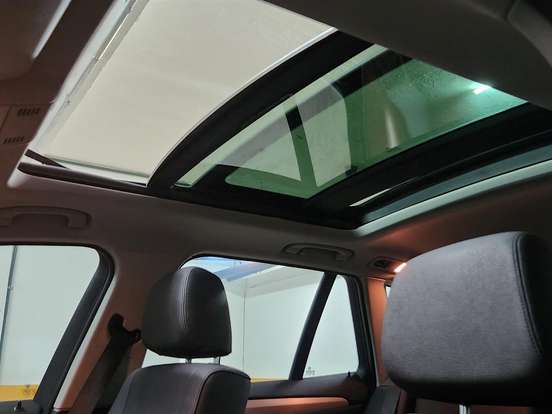 BMW-X1-2.0 16V TURBO GASOLINA SDRIVE20I 4P AUTOMÁTICO BMW-X1-2012