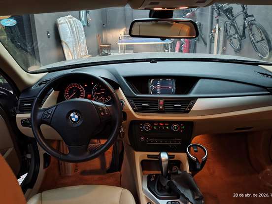 BMW-X1-2.0 18I S-DRIVE 4X2 16V GASOLINA 4P AUTOMÁTICO BMW-X1-2012