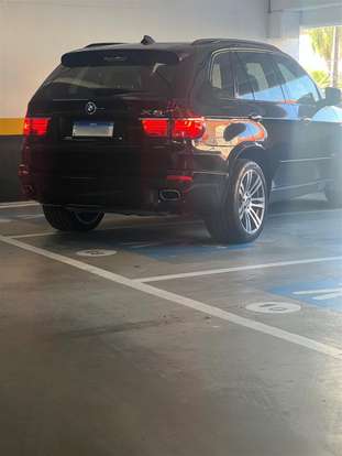 BMW-X5-2010