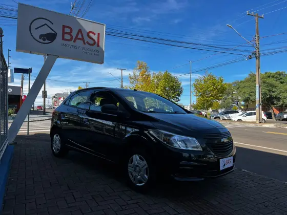 CHEVROLET ONIX 1.0 MPFI LS 8V FLEX 4P MANUAL CHEVROLET ONIX 1.0 MPFI LS 8V FLEX 4P MANUAL