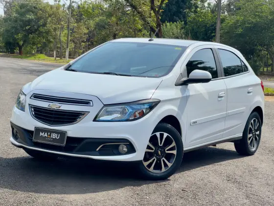 CHEVROLET ONIX 1.4 MPFI LTZ 8V FLEX 4P AUTOMÁTICO
