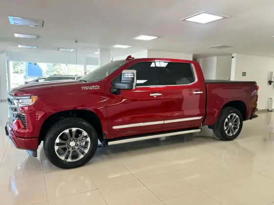 CHEVROLET SILVERADO 5.3 V8 GASOLINA 1500 HIGH COUNTRY 4X4 AUTOMÁTICO