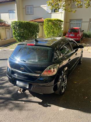 CHEVROLET VECTRA 2.0 MPFI GT HATCH 8V FLEX 4P MANUAL