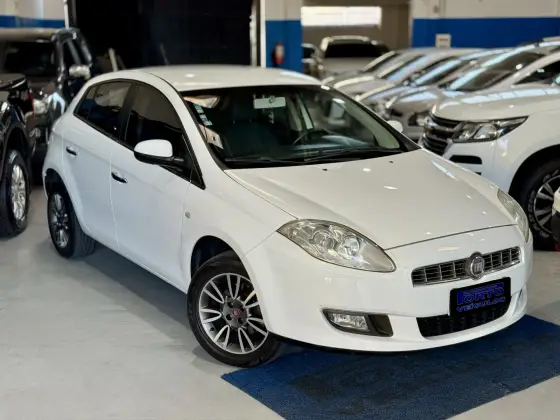 FIAT BRAVO 1.8 ESSENCE 16V FLEX 4P MANUAL
