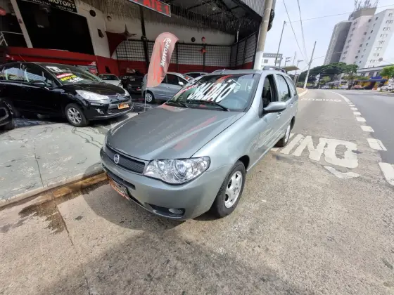 FIAT PALIO 1.8 MPI HLX WEEKEND 8V FLEX 4P MANUAL