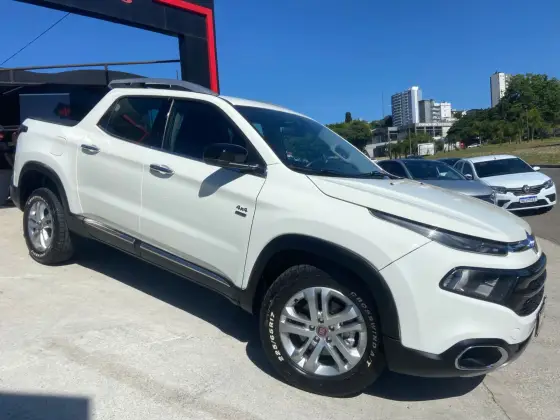 FIAT TORO 2.0 16V TURBO DIESEL VOLCANO 4WD AT9