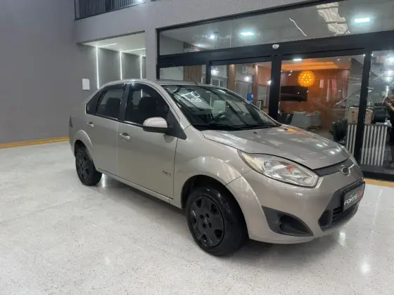 FORD FIESTA 1.6 MPI SEDAN 8V FLEX 4P MANUAL