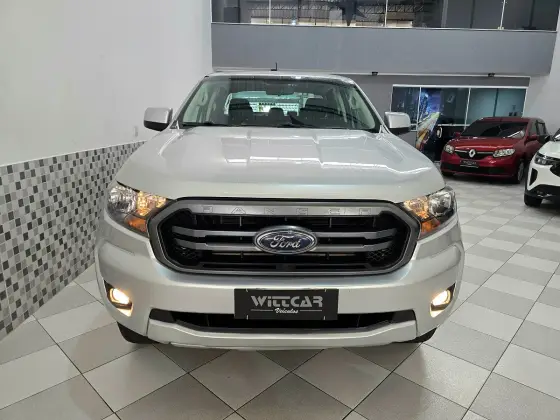 FORD RANGER 2.2 XLS 4X4 CD 16V DIESEL 4P AUTOMÁTICO