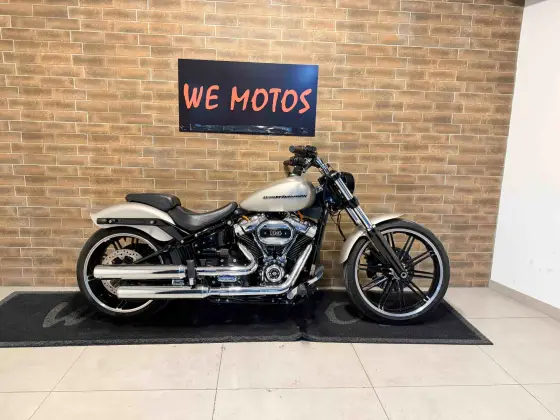 HARLEY-DAVIDSON SOFTAIL BREAKOUT 114 HARLEY-DAVIDSON SOFTAIL BREAKOUT 114