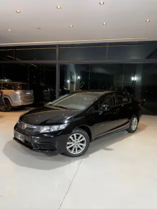 HONDA CIVIC 1.8 LXS 16V FLEX 4P AUTOMÁTICO