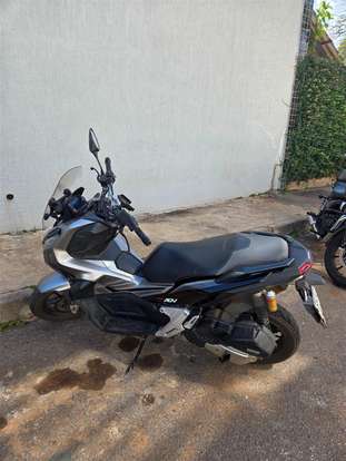 HONDA-ADV-2023