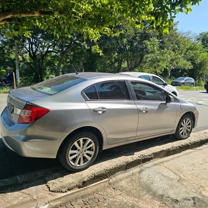 HONDA CIVIC 1.8 LXS 16V FLEX 4P AUTOMÁTICO