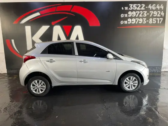 HYUNDAI HB20 1.0 COMFORT PLUS 12V FLEX 4P MANUAL