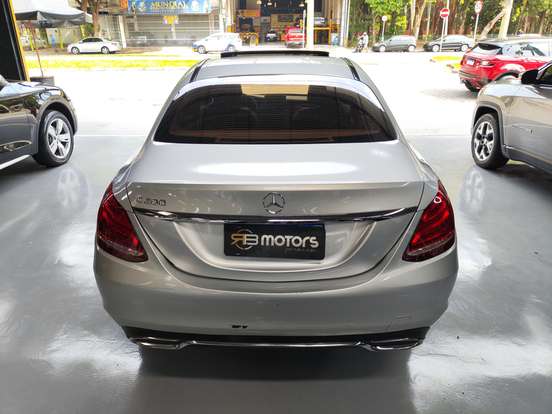 MERCEDES-BENZ-C 200-2.0 CGI AVANTGARDE 16V GASOLINA 4P AUTOMÁTICO MERCEDES-BENZ-C 200-2016