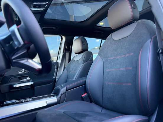 MERCEDES-BENZ-GLB 220-2.0 MHEV AMG LINE 4MATIC 8G-DCT MERCEDES-BENZ-GLB 220-2025