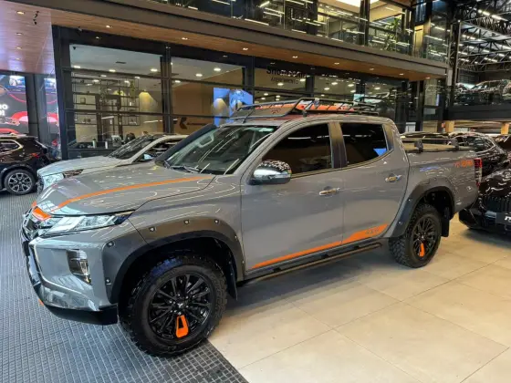 MITSUBISHI L200 TRITON 2.4 16V TURBO DIESEL SPORT HPE SERTÕES CD 4P 4X4 AUTOMÁTICO