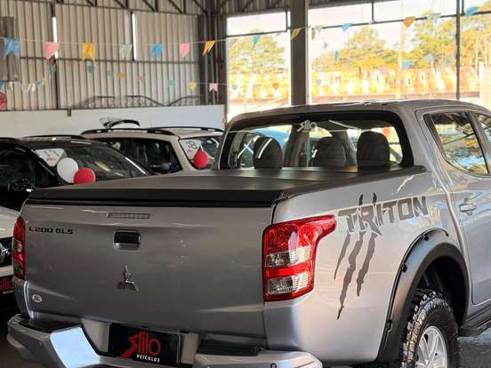 MITSUBISHI-L200 TRITON-2.4 16V TURBO DIESEL SPORT GLX CD 4P 4X4 MANUAL MITSUBISHI-L200 TRITON-2019