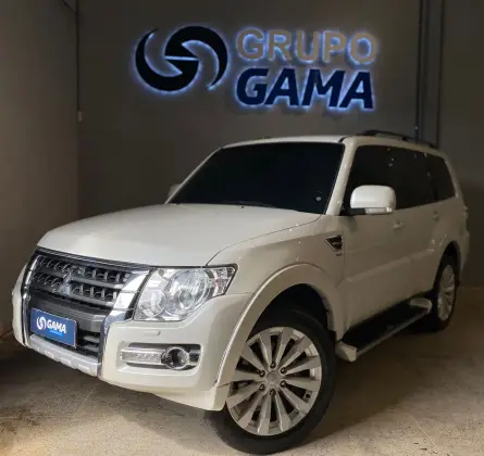 MITSUBISHI PAJERO 3.2 HPE 4X4 7 LUGARES 16V TURBO INTERCOOLER DIESEL 4P AUTOMÁTICO