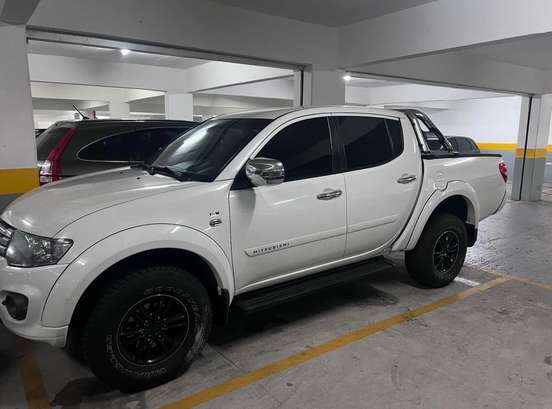 MITSUBISHI-L200 TRITON-2016