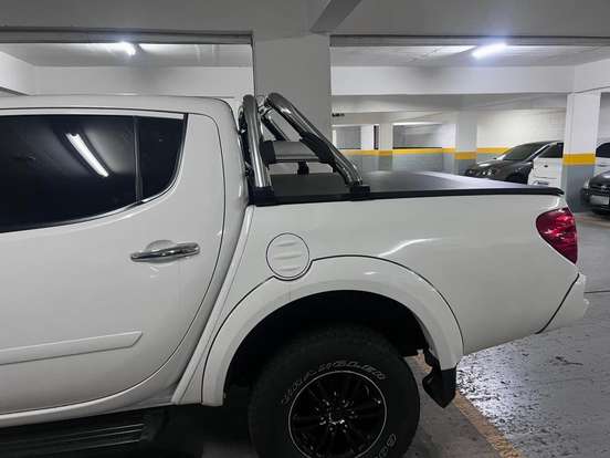 MITSUBISHI-L200 TRITON-3.5 HPE 4X4 CD V6 24V FLEX 4P AUTOMÁTICO MITSUBISHI-L200 TRITON-2016
