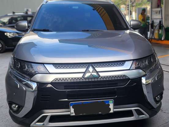 MITSUBISHI-OUTLANDER-3.0 MIVEC V6 GASOLINA HPE-S AWD AUTOMÁTICO MITSUBISHI-OUTLANDER-2018