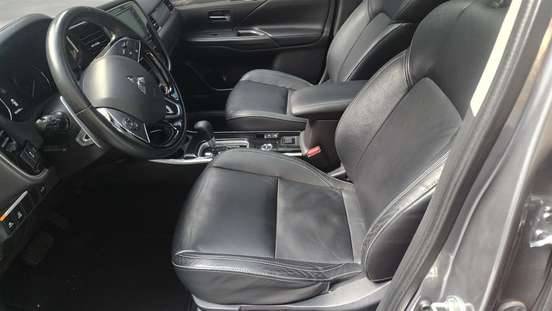 MITSUBISHI-OUTLANDER-2018