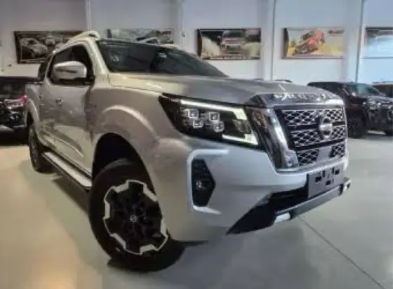 NISSAN FRONTIER 2.3 16V TURBO DIESEL PLATINUM CD 4X4 AUTOMÁTICO