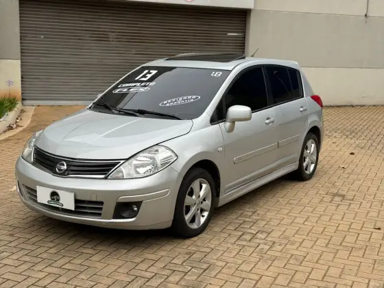NISSAN TIIDA 1.8 SL 16V FLEX 4P MANUAL