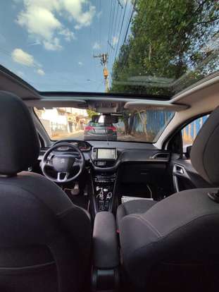 PEUGEOT-208-2014