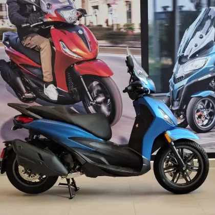PIAGGIO BV 400 SPORT 