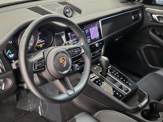 PORSCHE-MACAN-2.9 V6 BITURBO GASOLINA GTS PDK PORSCHE-MACAN-2024