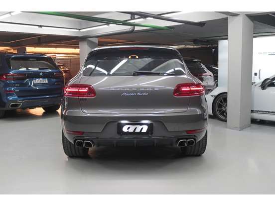 PORSCHE-MACAN-2014