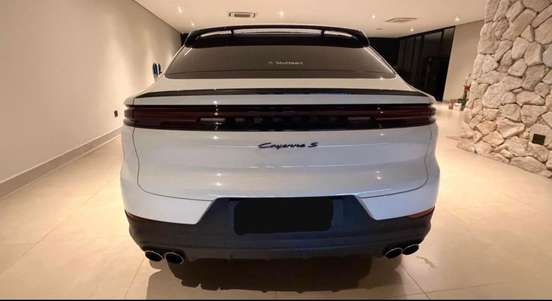 PORSCHE-CAYENNE-2023