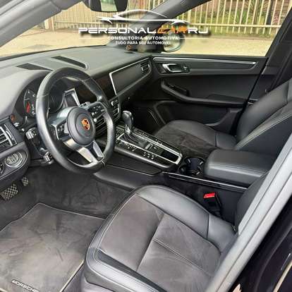 PORSCHE-MACAN-2021