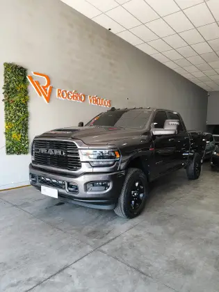 RAM 2500 6.7 I6 TURBO DIESEL LARAMIE NIGHT EDITION CD 4X4 AUTOMÁTICO
