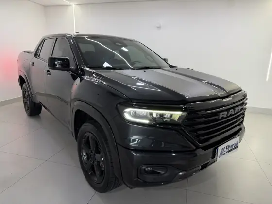 RAM RAMPAGE 2.0 HURRICANE 4 TURBO GASOLINA R/T 4X4 AUTOMÁTICO
