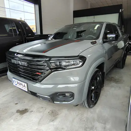 RAM RAMPAGE 2.0 HURRICANE 4 TURBO GASOLINA R/T 4X4 AUTOMÁTICO