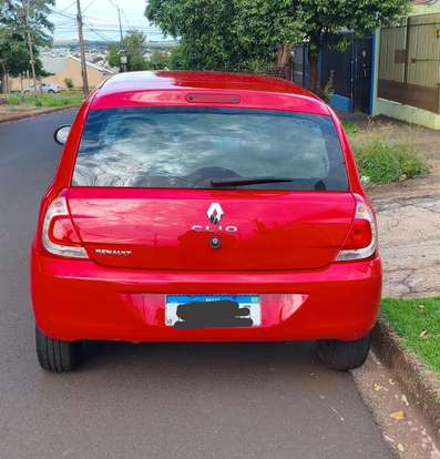 RENAULT-CLIO-2014