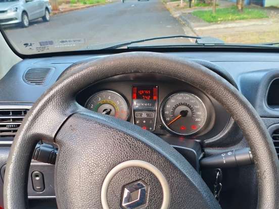 RENAULT-CLIO-1.0 EXPRESSION 16V FLEX 4P MANUAL RENAULT-CLIO-2014