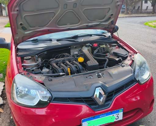 RENAULT-CLIO-2014